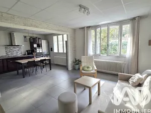 Apartment in Caluire-et-Cuire (69300)