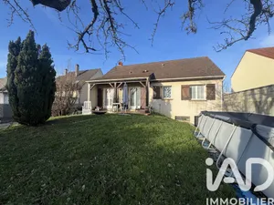 Traditional house in Varennes-sur-Seine (77130)