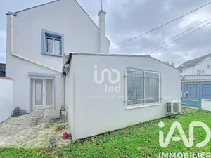 Duplex in Le Raincy (93340)