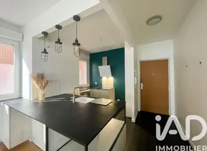 Apartment in Montreuil (93100)