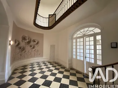 Building in Sainte-Livrade-sur-Lot (47110)