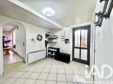 Townhouse in Moret-Loing-et-Orvanne (77250)