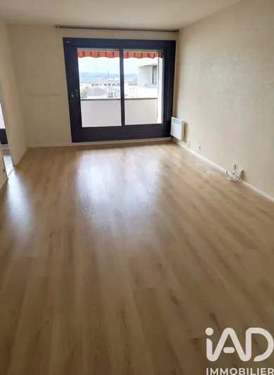 Appartement à Roanne (42300)