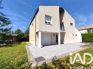 Maison à Lussac-les-Châteaux (86320)