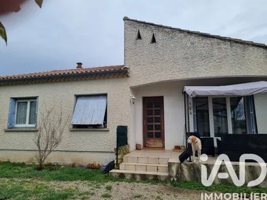 Traditional house in Pernes-les-Fontaines (84210)