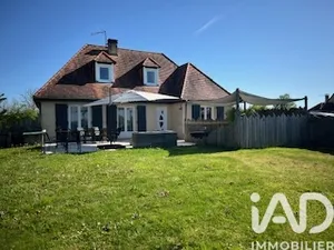 House in Salignac-Eyvigues (24590)