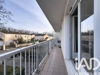 Apartment in Magny-les-Hameaux (78114)