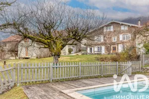 Maison à Saint-Ismier (38330)