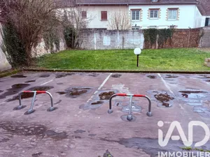 Parking in Villeparisis (77270)