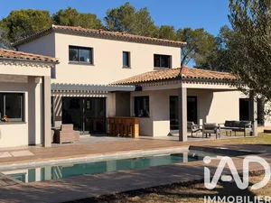 Architectural house in Nîmes (30000)