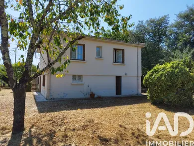 House in Pineuilh (33220)
