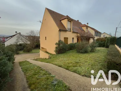 House in Limay (78520)