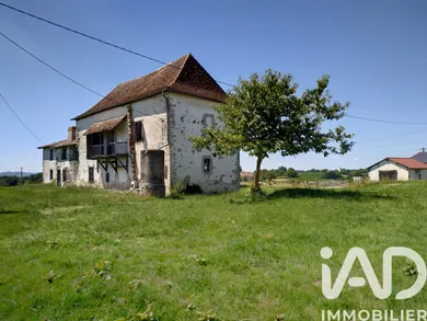 Maison de campagne à Domezain-Berraute (64120)