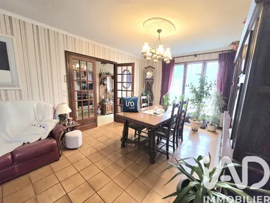 Maison traditionnelle à Chauconin-Neufmontiers (77124)