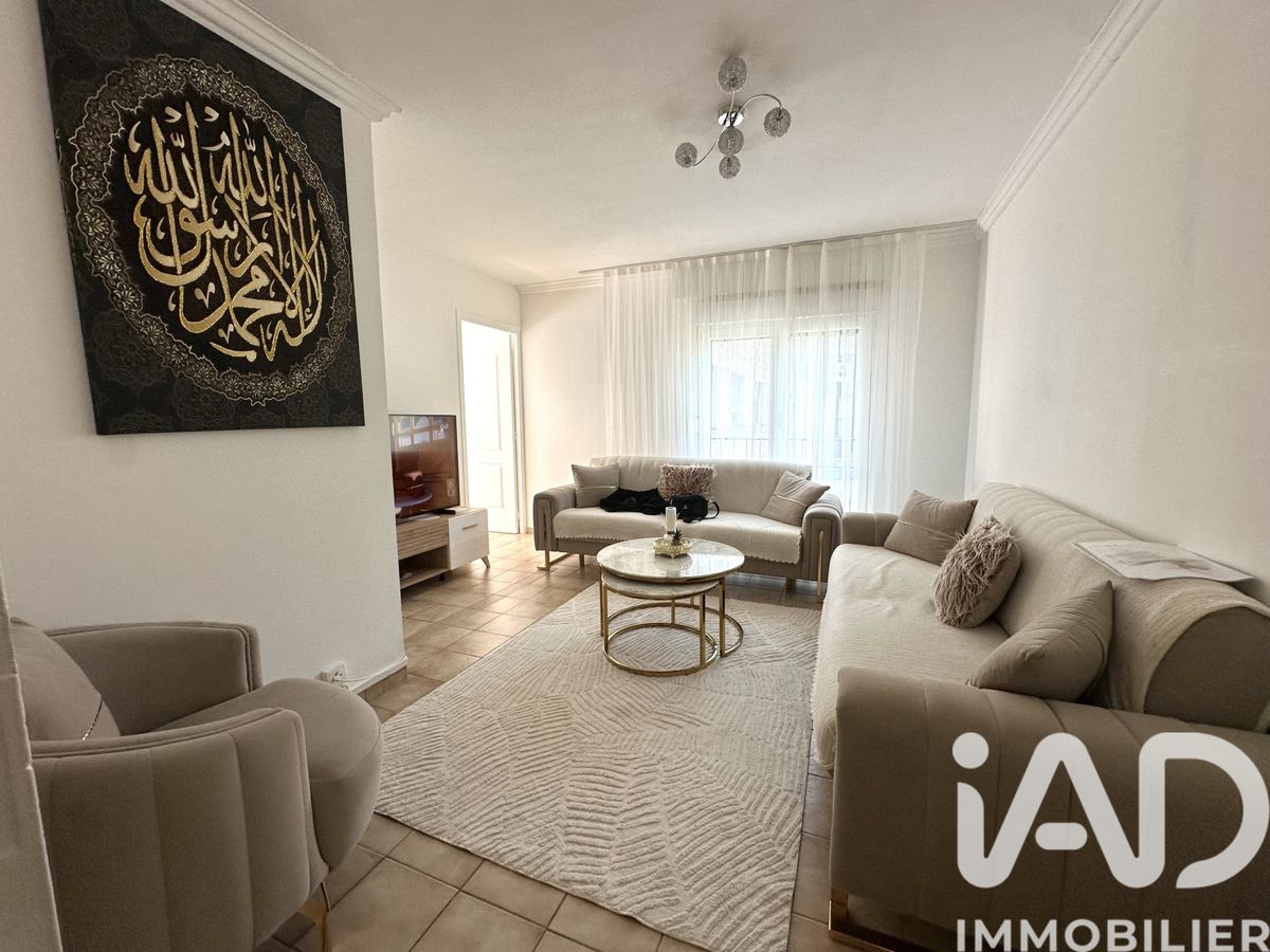 Appartement 4 pièces de 67 m² à Grigny (91350)