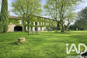 Mas in Orange (84100)