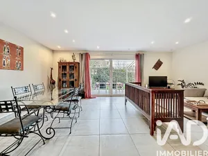 House in Ollioules (83190)