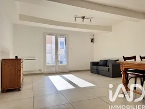 Apartment in Seillons-Source-d'Argens (83470)