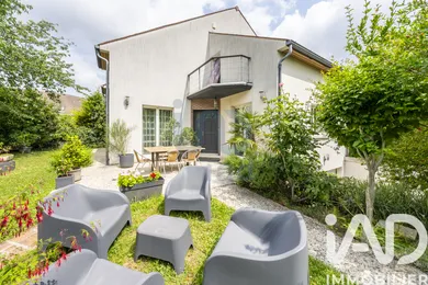 House in Villejuif (94800)
