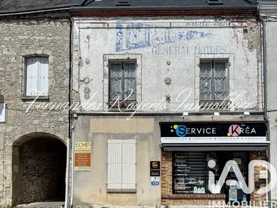 Building in Beaune-la-Rolande (45340)