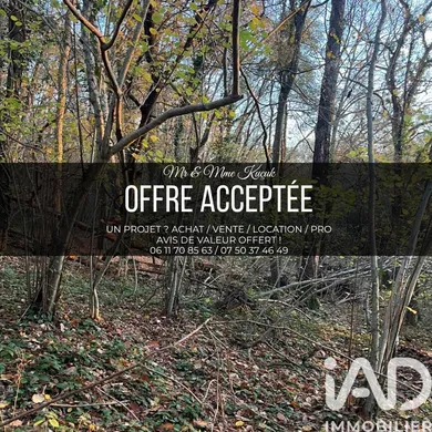 Terrain à LES BORDES (45460)