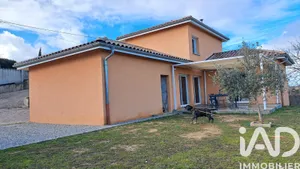 House in Sarras (07370)