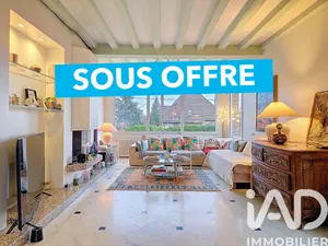 Maison d'architecte à Mont-Saint-Aignan (76130)