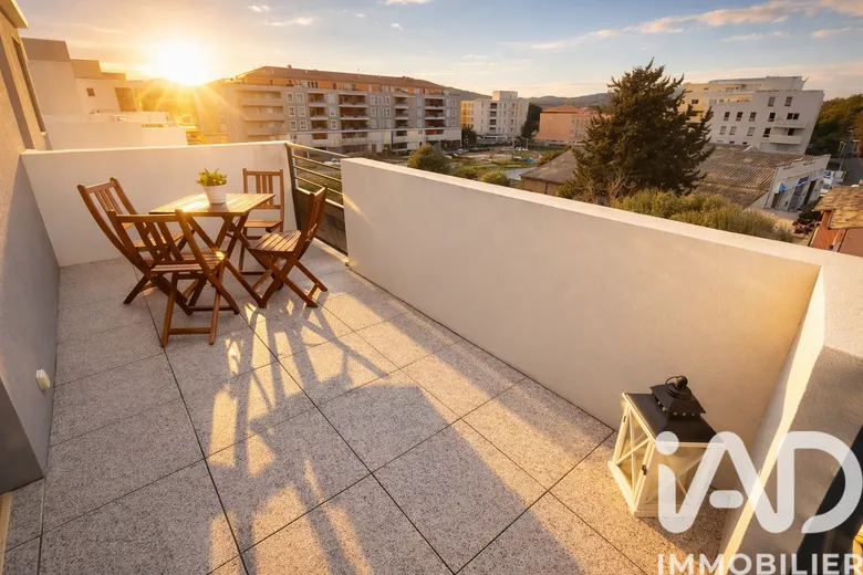 Appartement 3 pièces 54 m² · à Le Lavandou · 53,8 m² · 296 000 €