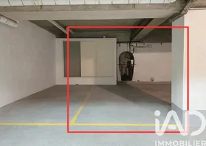 Parking in Paris (75009)