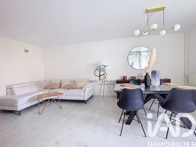 Appartement à Roissy-en-Brie (77680)