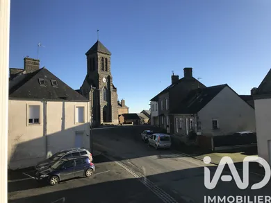 Village house in Madré (53250)