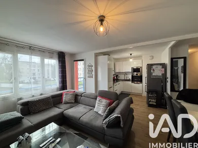 Apartment in Senlis (60300)