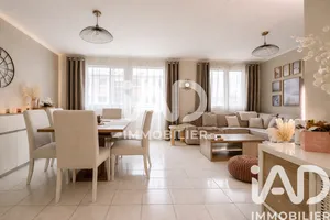 Apartment in Montmorency (95160)