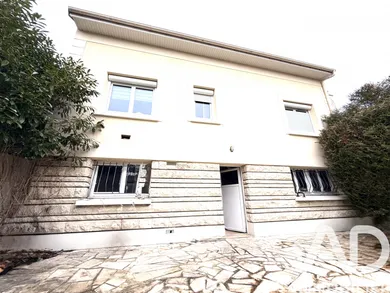 House in Champs-sur-Marne (77420)