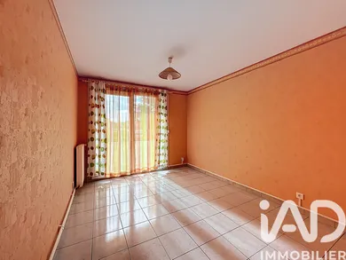 Apartment in Échirolles (38130)