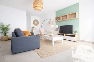 Apartment in Grenade (31330)