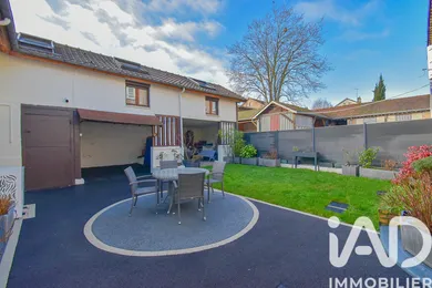 Traditional house in Noisiel (77186)