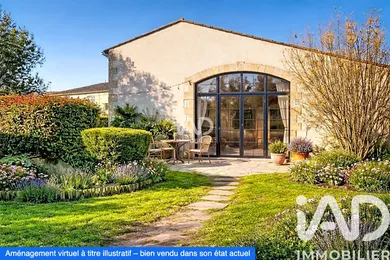 House in Montpeyroux (24610)