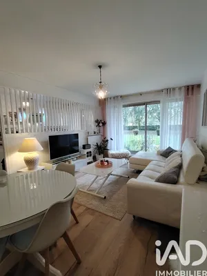 Apartment in Les Ulis (91940)