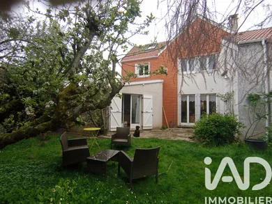 Maison à Voisins-le-Bretonneux (78960)