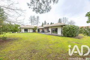 Maison d'architecte à Blanquefort (33290)