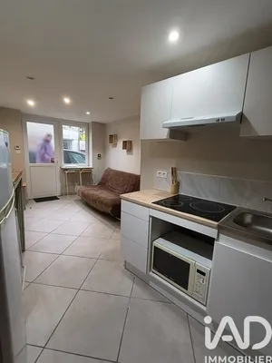 House in Saint-Laurent-de-Chamousset (69930)