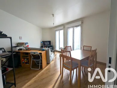 Triplex à Plaisir (78370)