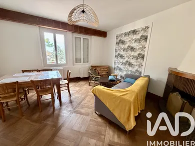 Immeuble à Agon-Coutainville (50230)