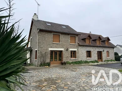 House in Isigny-le-Buat (50540)