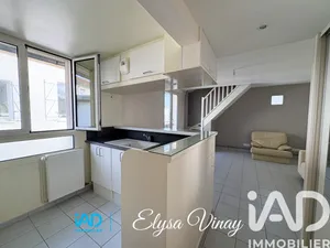 Duplex in Mantes-la-Jolie (78200)