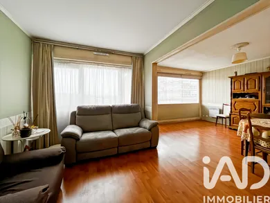 Appartement à Noisy-le-Grand (93160)