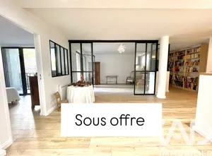 Apartment in Paris (75013)