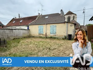 Village house in La Neuville-Roy (60190)