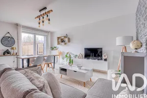 Apartment in Chessy (77700)